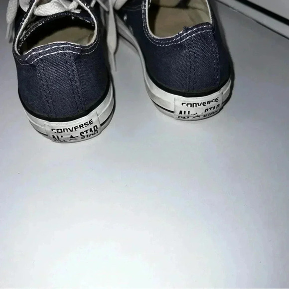 Converse Chuck Taylor all star shoes youth size 1 Grey & White Barely Worn - Picture 5 of 7